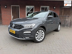 Volkswagen T-Roc - 1.0 TSI Style| ACC| Trekhaak| Camera| Carplay