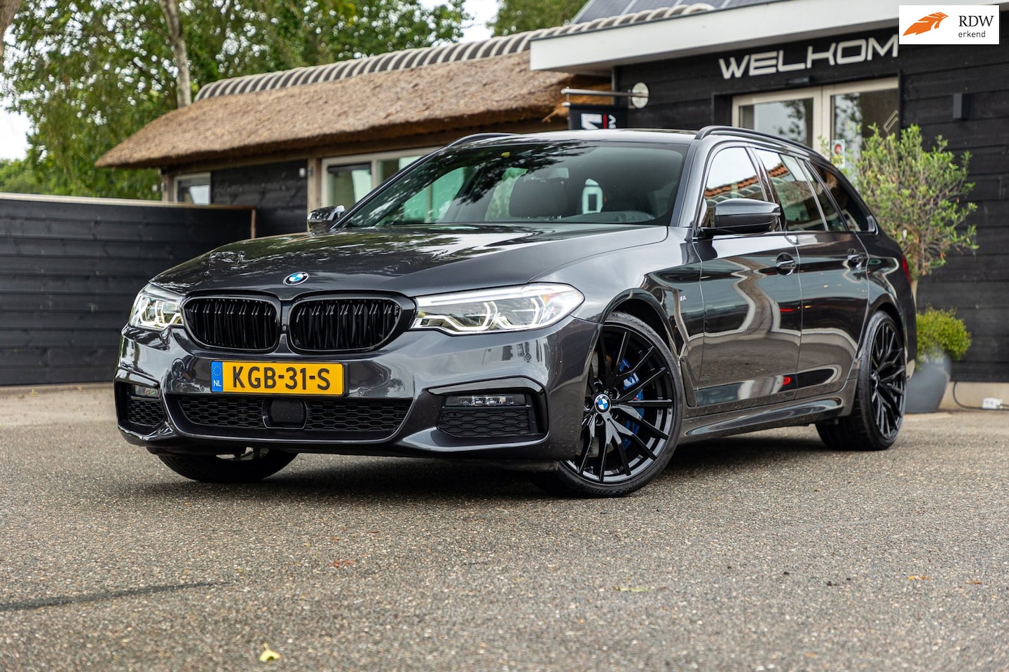BMW 5-serie Touring - 540i xDrive M-Sport I Bowers & Wilkins I Panoramadak I Stoelkoeling & verwarming I 20" Bre - AutoWereld.nl