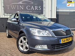 Skoda Octavia Combi - 1.2 TSI Business Line DSG Navi Airco Xenon