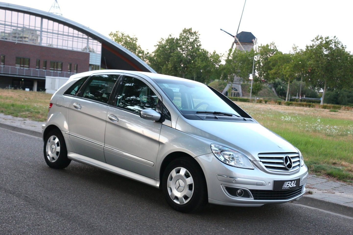 Mercedes-Benz B-klasse - 170 Automaat 116PK 1e eigenaar Top Staat Parkeersensoren Stoelverwarming Nieuwe APK YoungT - AutoWereld.nl