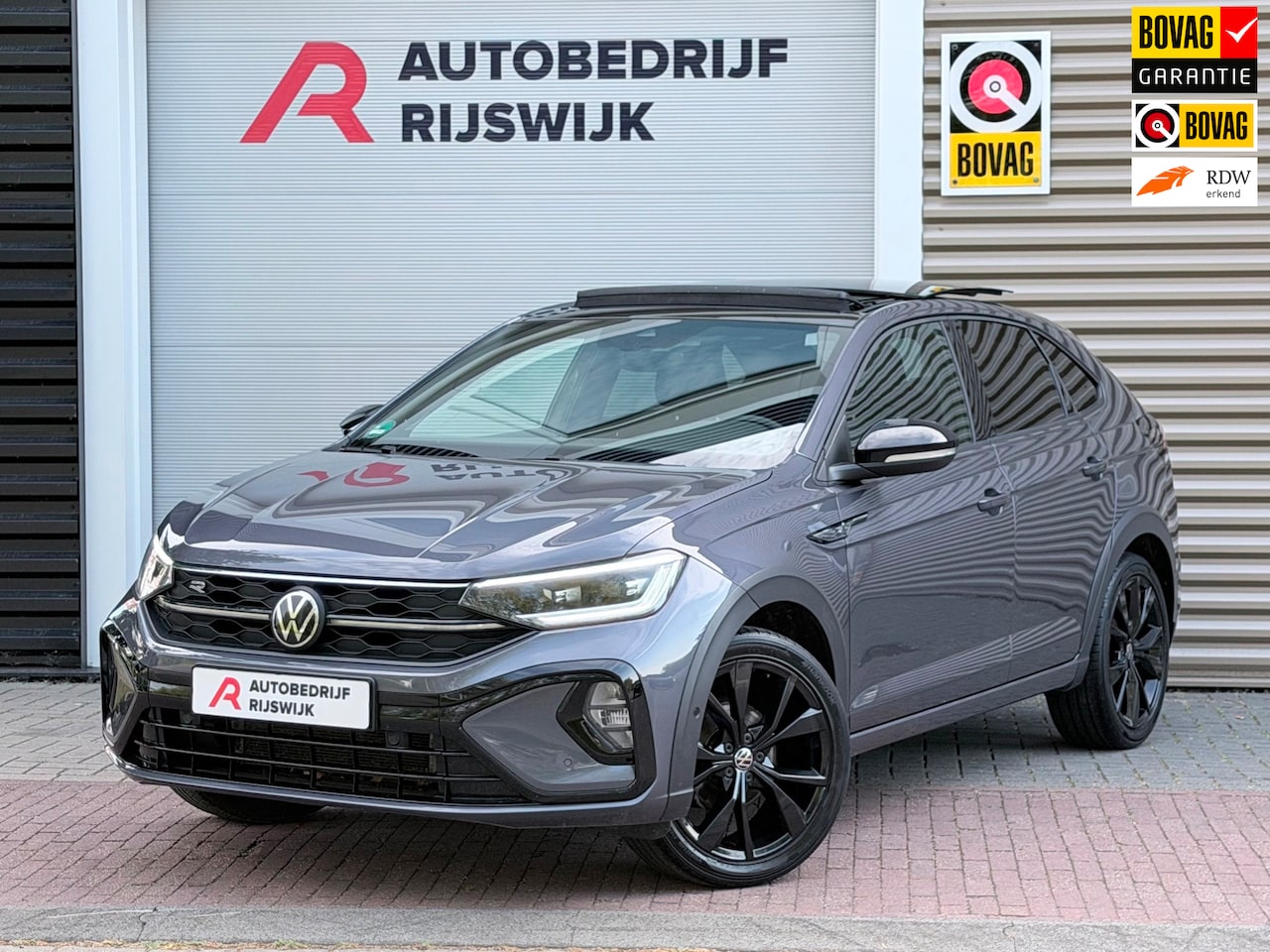 Volkswagen Taigo - 1.5 TSI 3xR-Line Pano/Keyless/Camera - AutoWereld.nl