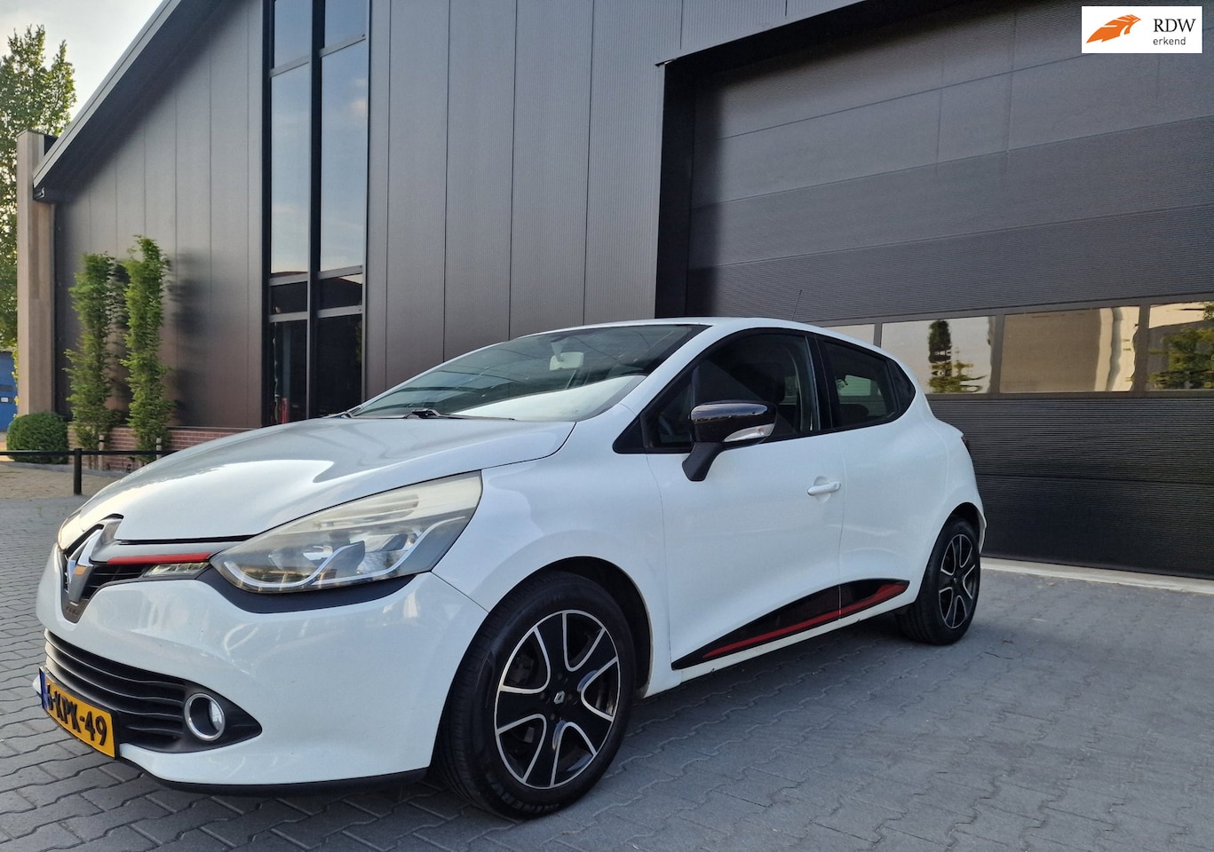 Renault Clio - 1.5 dCi ECO Expression AIRCO CRUISE 2 X SLEUTELS - AutoWereld.nl