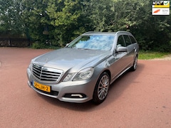 Mercedes-Benz E-klasse Estate - 200 CGI Avantgarde / Navi / xenon / leder / Airco / NAP / Apk