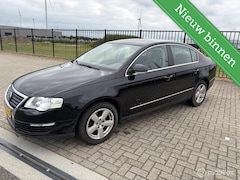 Volkswagen Passat - 2.0 FSI Highline Business