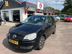 Volkswagen Polo - 1.2 Easyline Airco / Apple carplay