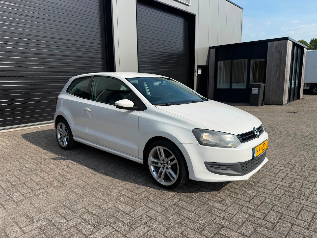 Volkswagen Polo - 1.2 Easyline|AIRCO|LM VELGEN|NAVI|SCHERM|INRUILKOOPJE - AutoWereld.nl