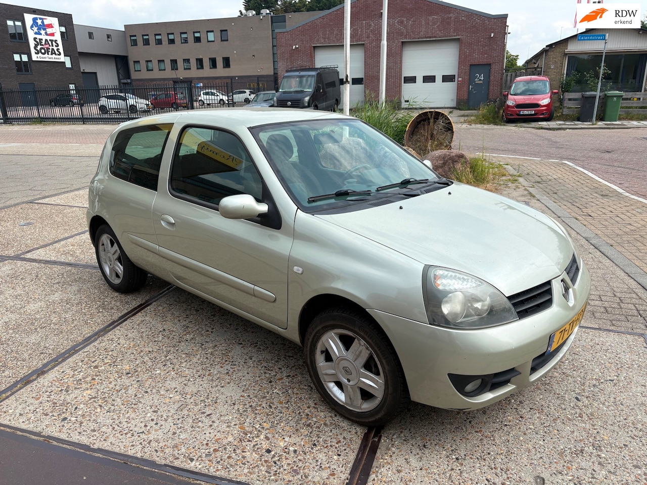 Renault Clio - 1.2-16V Campus 1.2-16V Campus - AutoWereld.nl