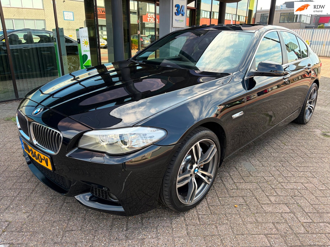 BMW 5-serie - 535i High Executive / M-Pakket / Leder / Automaat / Xenon - AutoWereld.nl