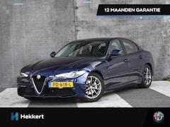 Alfa Romeo Giulia - Super 2.0 Turbo 200pk Automaat CAMERA | DAB | DODE HOEK | 17''LM | HALF COGNAC LEDER | NAV