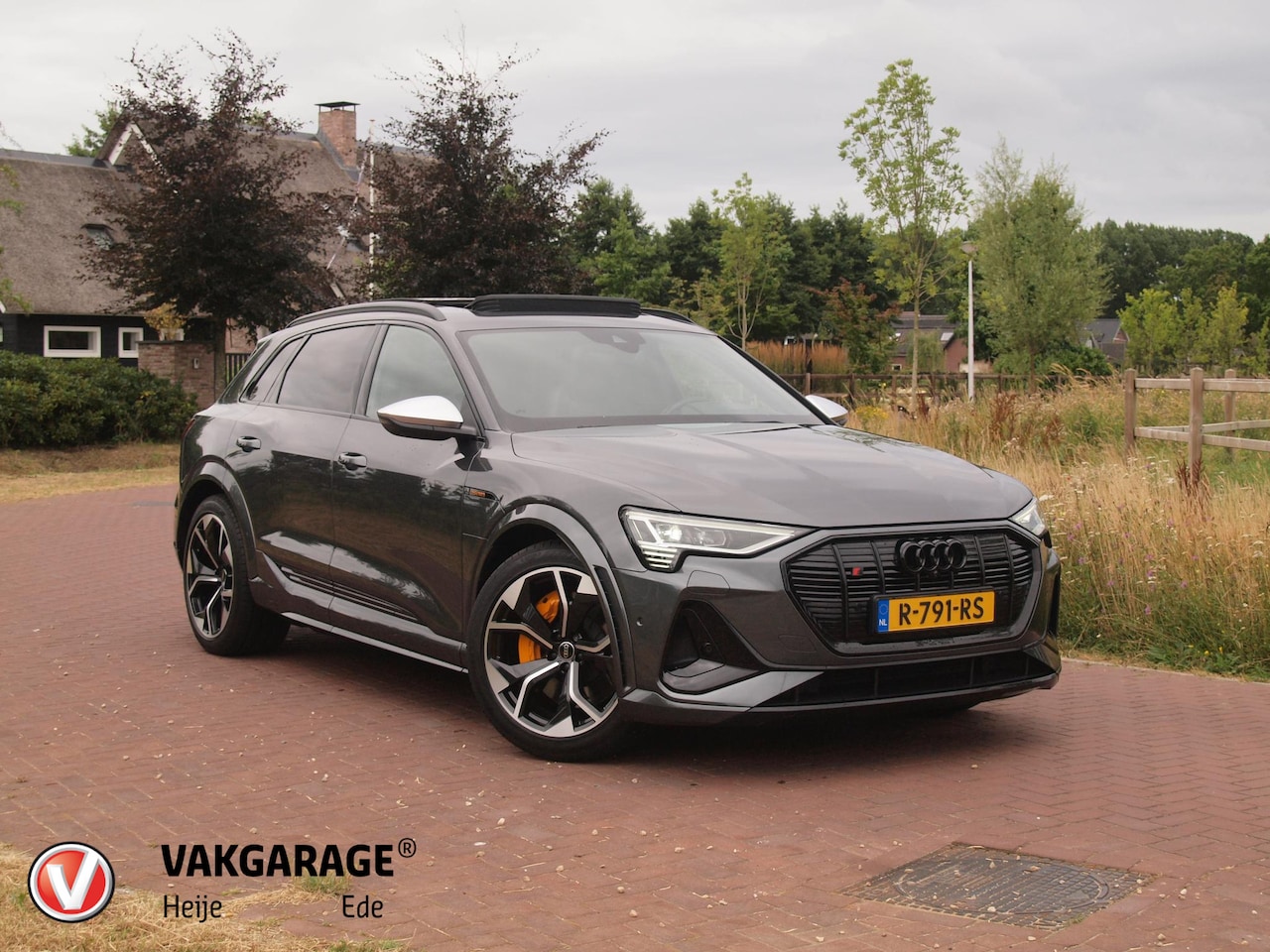 Audi e-tron - S quattro 95 kWh | 503 PK | Panoramadak | RS-Stoelen | Head-Up Display | Sfeerverlichting - AutoWereld.nl