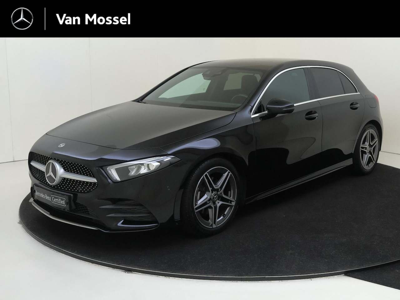 Mercedes-Benz A-klasse - 180 Business Solution AMG /Achteruitrijcamera /Stoelverwarming /18 Inch - AutoWereld.nl