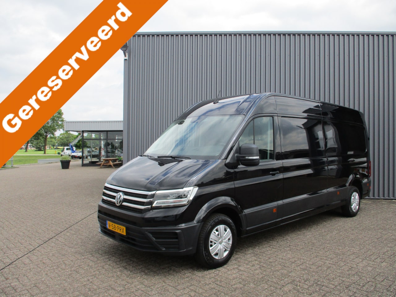 Volkswagen Crafter - 2.0 TDI 177 PK L4 Highline Led Airco Camera - AutoWereld.nl