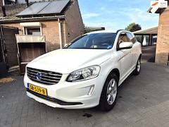 Volvo XC60 - 2.0 D3 FWD Summum Automaat Navi Clima Cruise Sterrenhemel Trekhaak