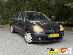 Renault Clio - 1.4-16V Privilège / Automaat / Jaar APK