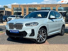 BMW X3 - XDrive30e High Executive M-Sport 293pk Panoramadak / Trekhaak / Stuurverwarming
