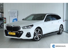 BMW 5-serie Touring - 530e M-Sport Pro | Adapt. Cruise | Harman & Kardon | Pano | Trekhaak | Stoelventilatie | C