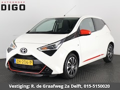 Toyota Aygo - 1.0 VVT-i X-Play + Coral Red Pack | Apple Carplay & AndroidAUTO | 1e eigenaar | Dealer Ond