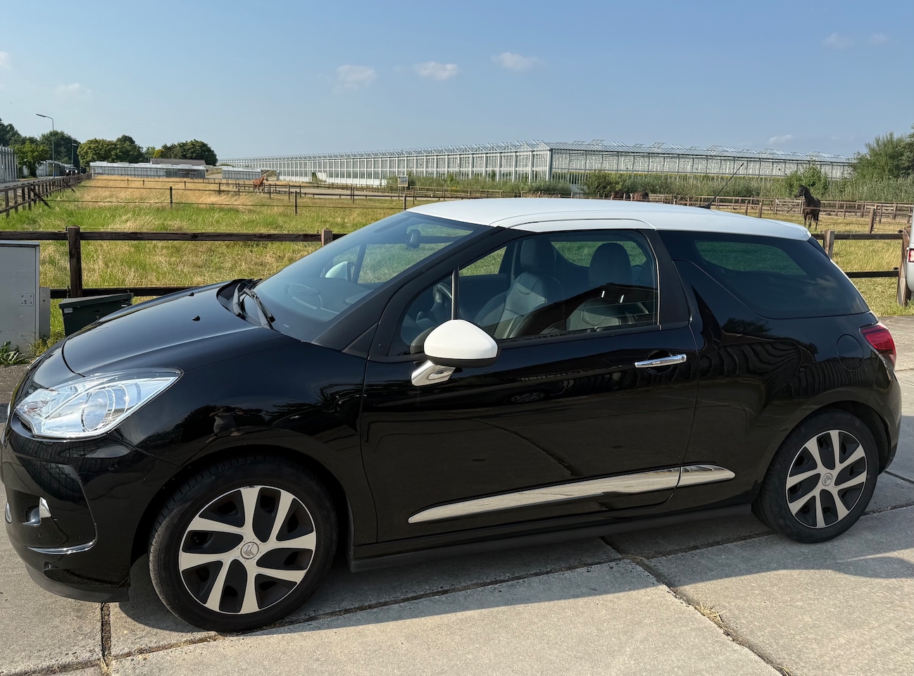 Citroën DS3 - 1.2 VTi So Chic - AutoWereld.nl