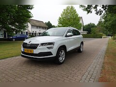 Skoda Karoq - 1.5 TSI ACT Business Edition Plus | LED | ACC | Camera | Trekhaak | CarPlay | Stoelverwarm