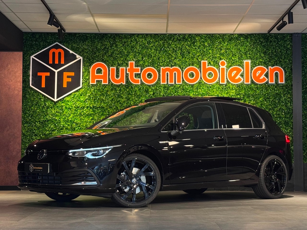 Volkswagen Golf - 1.5 eTSI 150 PK 1st ed. |PANO|MATRIX|MASSAGE|ACC|BOMVOL - AutoWereld.nl