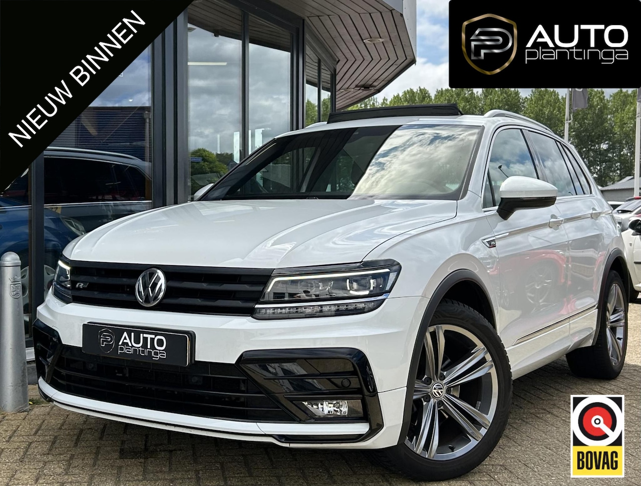 Volkswagen Tiguan - 1.4 TSI ACT Business R R-Line 150PK | AUTOMAAT | PANO | Elektrische Trekhaak | Achteruitri - AutoWereld.nl