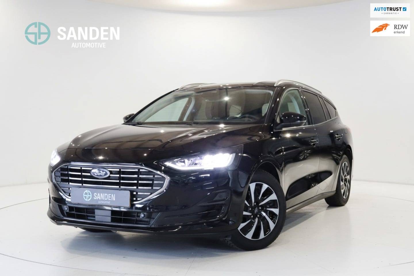 Ford Focus Wagon - 1.0 EcoBoost Hybrid Titanium | LAGE KM STAND | NAVI | WINTERPACK | CAMERA | ADAPTIVE CRUIS - AutoWereld.nl