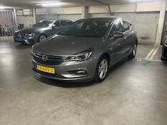 Opel Astra - 1.4 Edition 150 PK 6 BAK NAVI PDC ECC