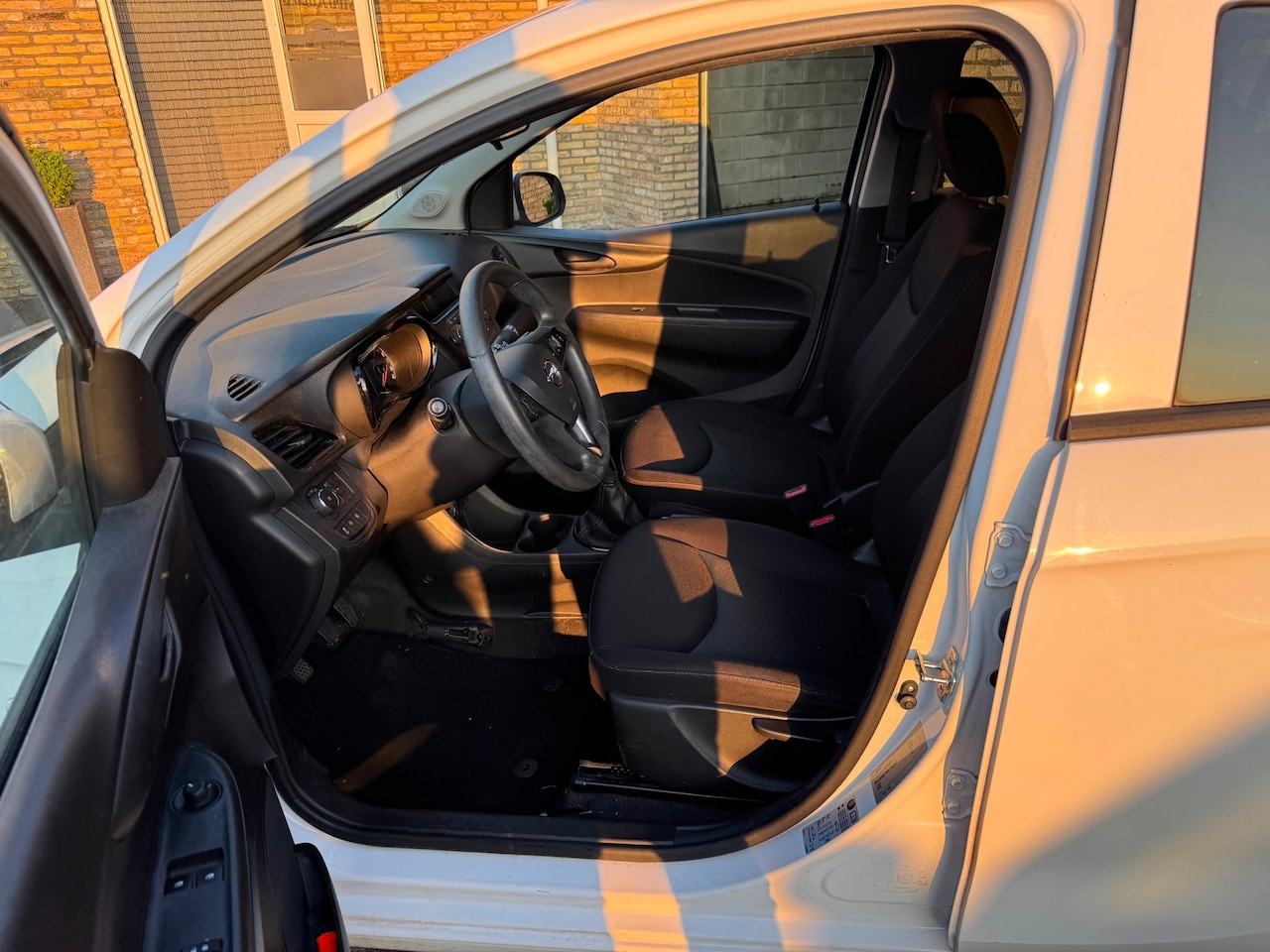 Opel Karl - 1.0 Bj 2017 Lage wegenbelasting - AutoWereld.nl