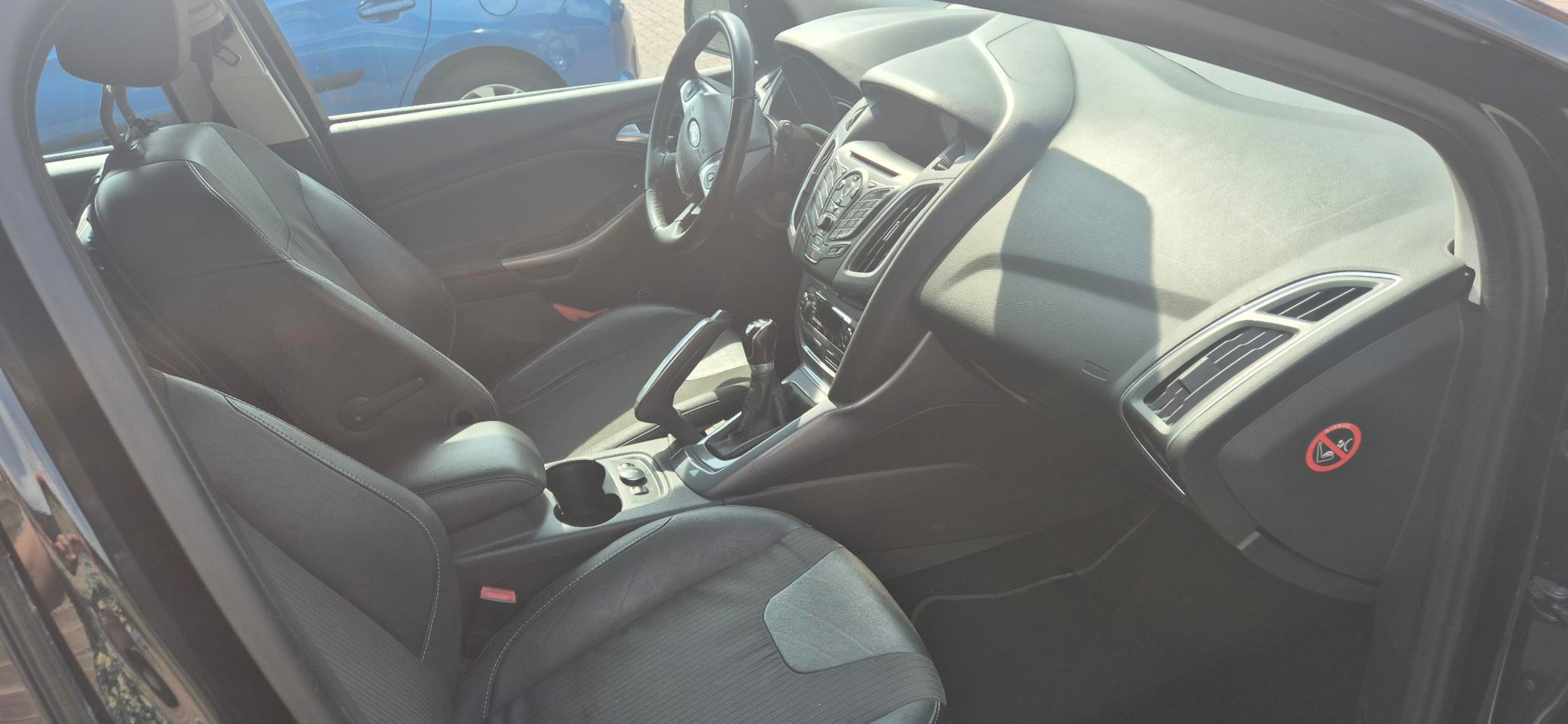 Ford Focus Wagon - 1.6 TI-VCT Titanium - AutoWereld.nl