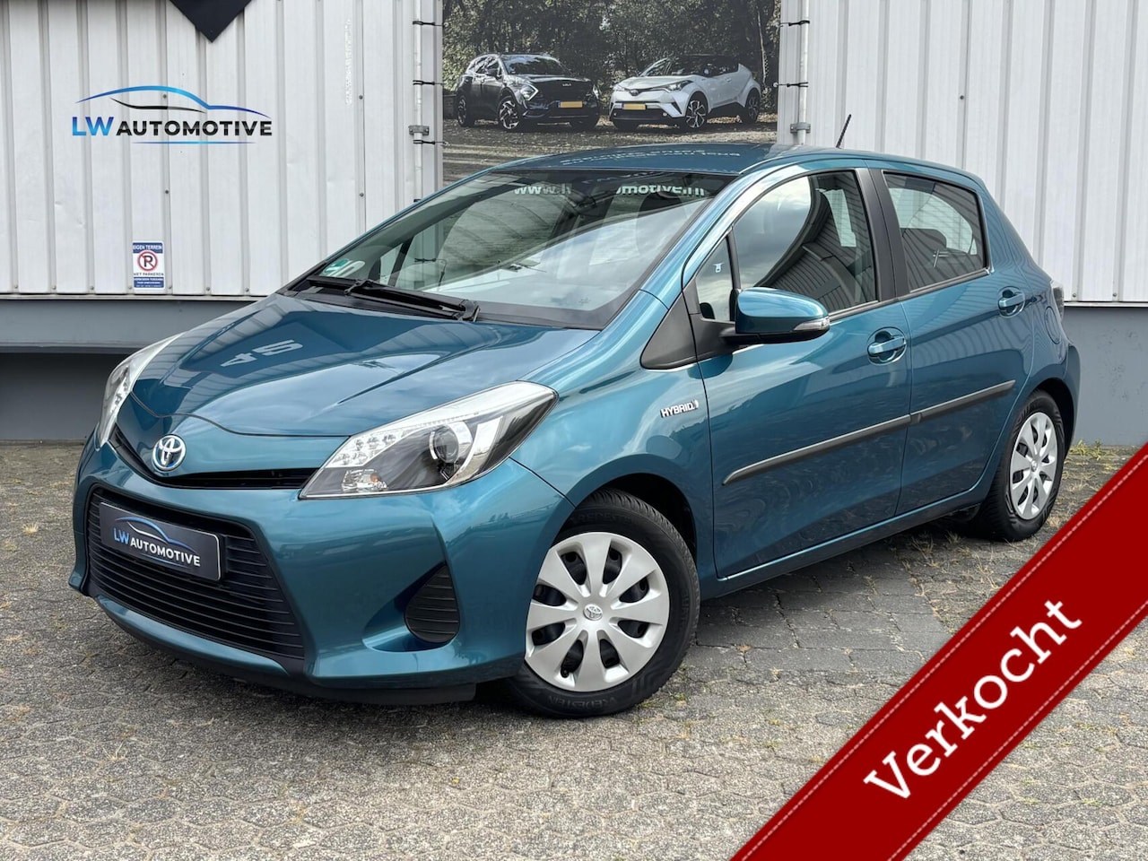 Toyota Yaris - 1.5 Full Hybrid Aspiration | Navigatie | Camera | Trekhaak | All-season banden - AutoWereld.nl