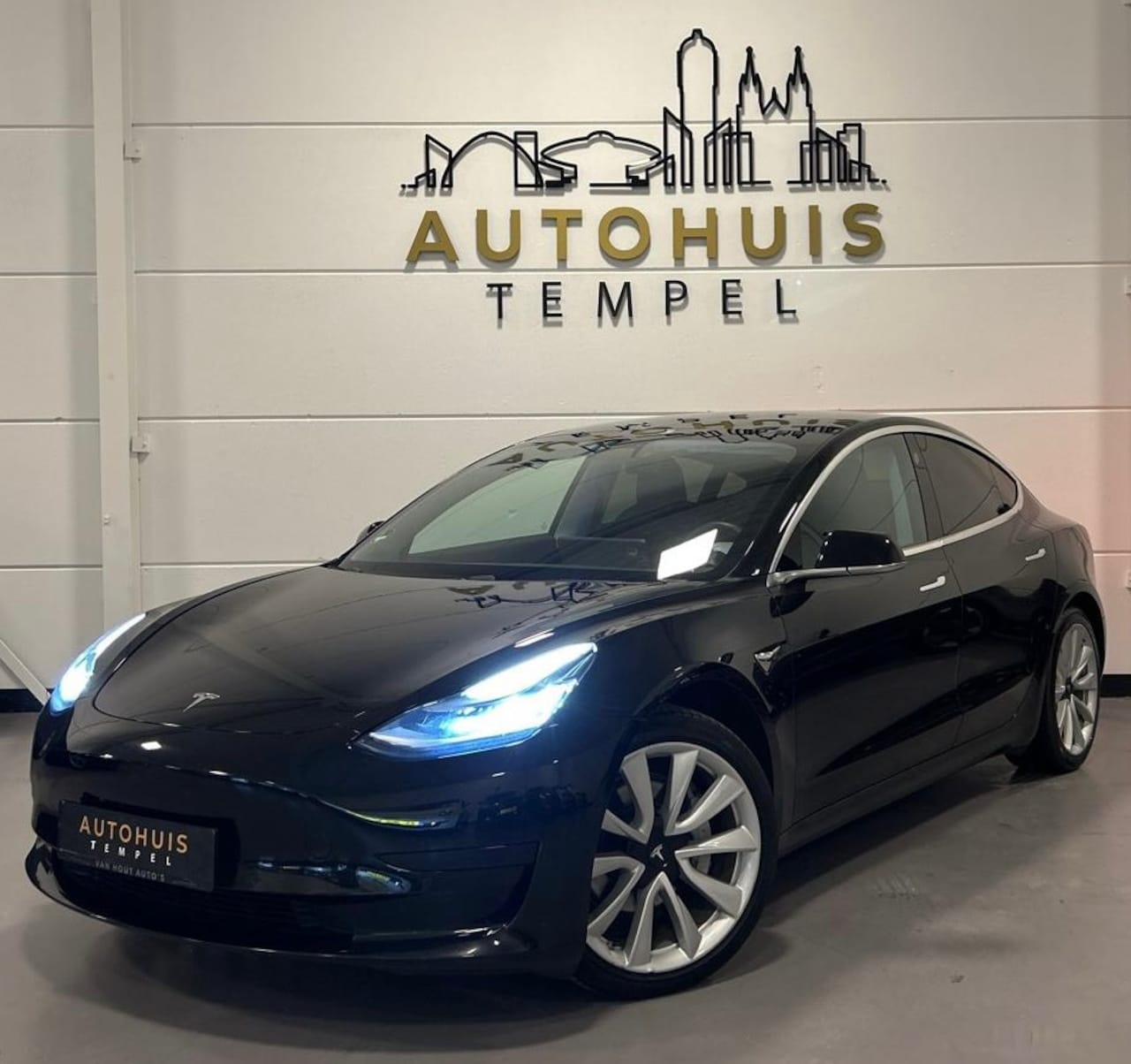 Tesla Model 3 - Standard RWD Plus 60 kWh Accu niet 100% Volle Accu 195KM - AutoWereld.nl
