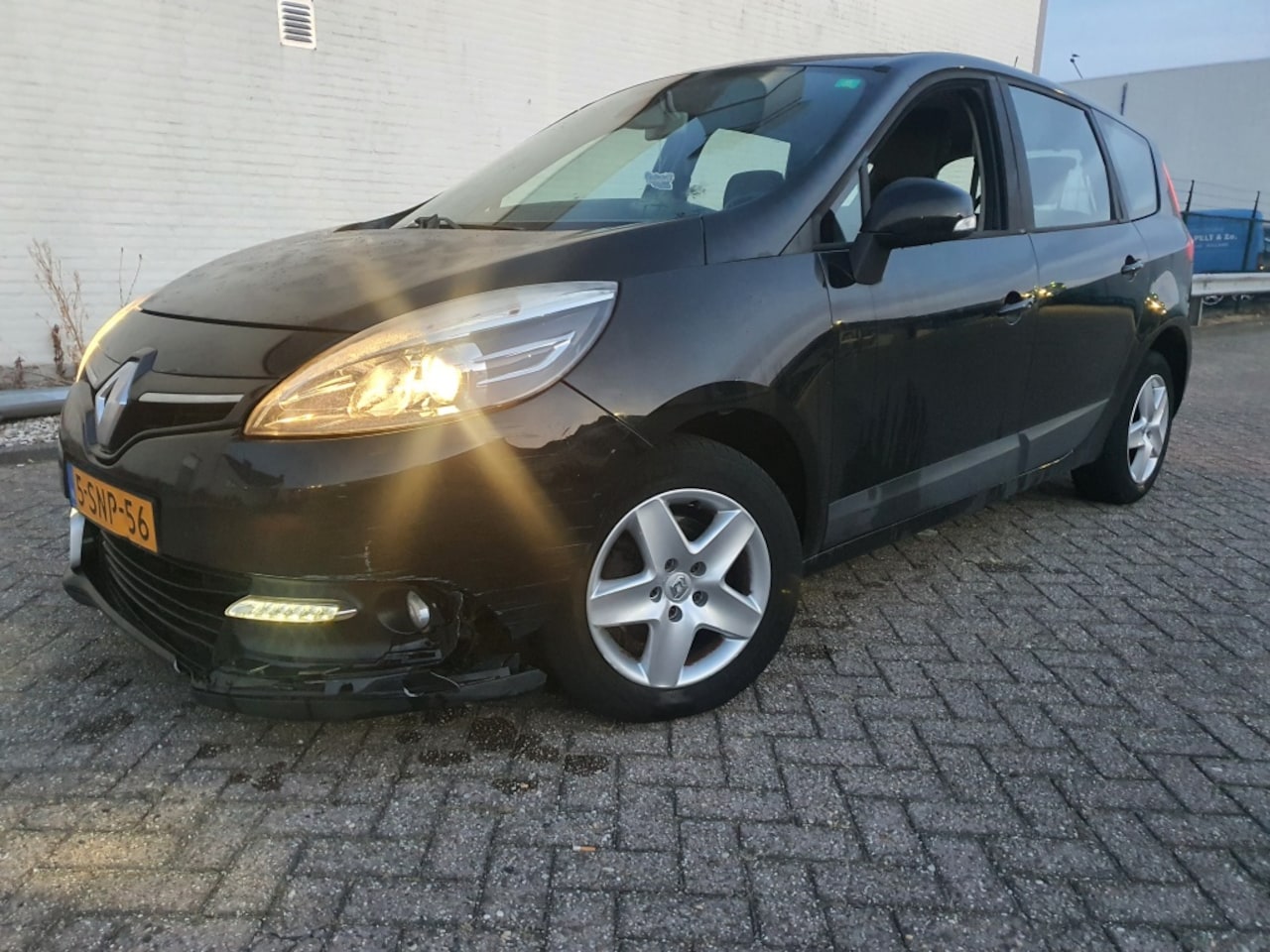Renault Grand Scénic - 1.5 dCi Expression ECC|NAVI|6-BAK|LED|2013|EXPORT - AutoWereld.nl