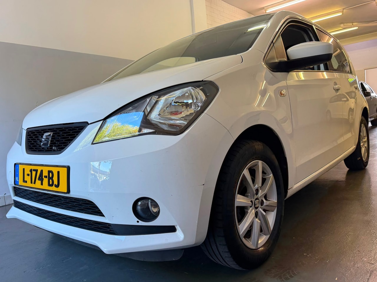 SEAT Mii - 1.0 Sport Intense 1.0 Sport Intense - AutoWereld.nl