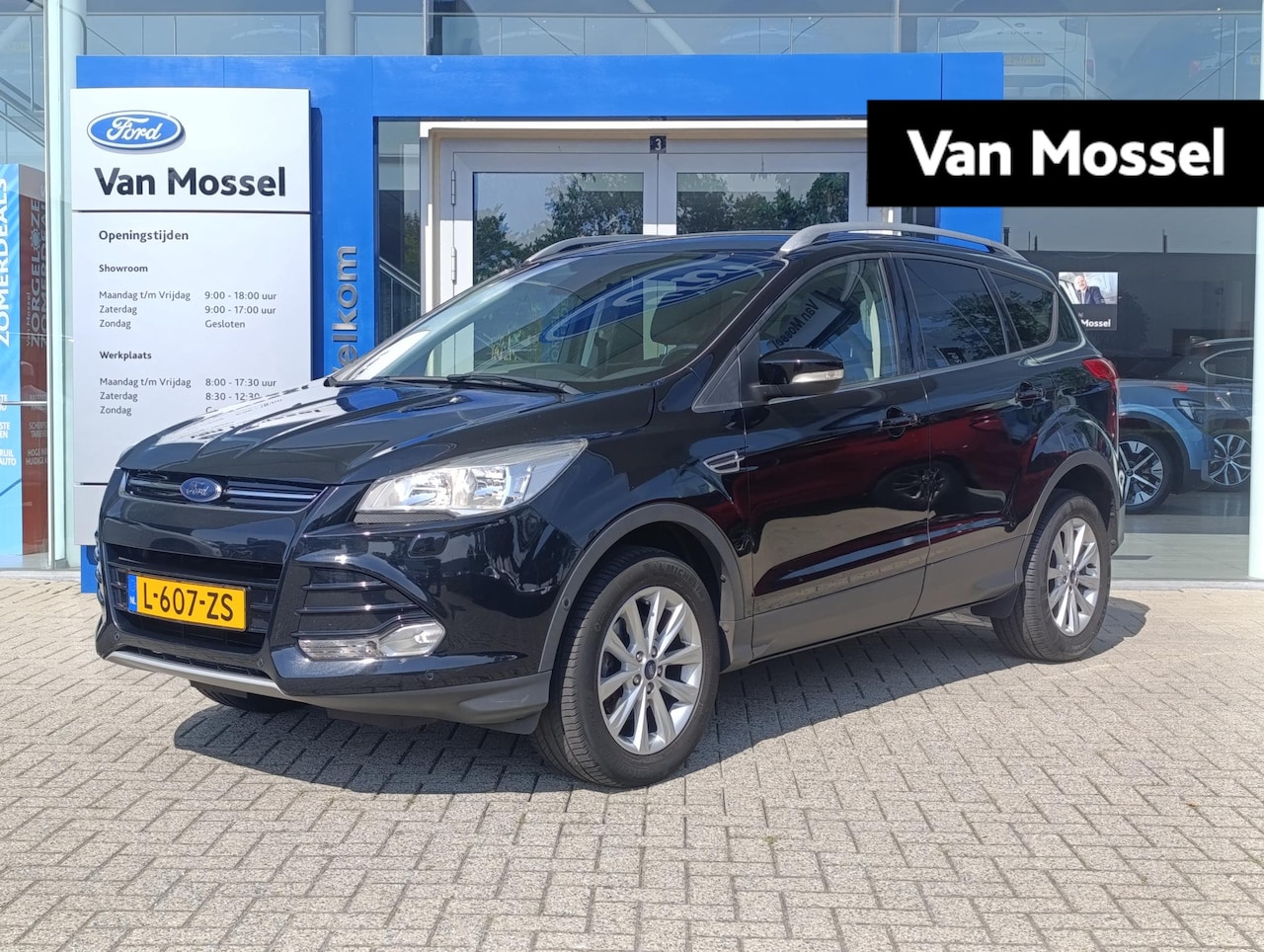 Ford Kuga - 1.5 Titanium | Navigatie | Stoel/voorruitverwarming | Cruise Control | Climate Control | P - AutoWereld.nl