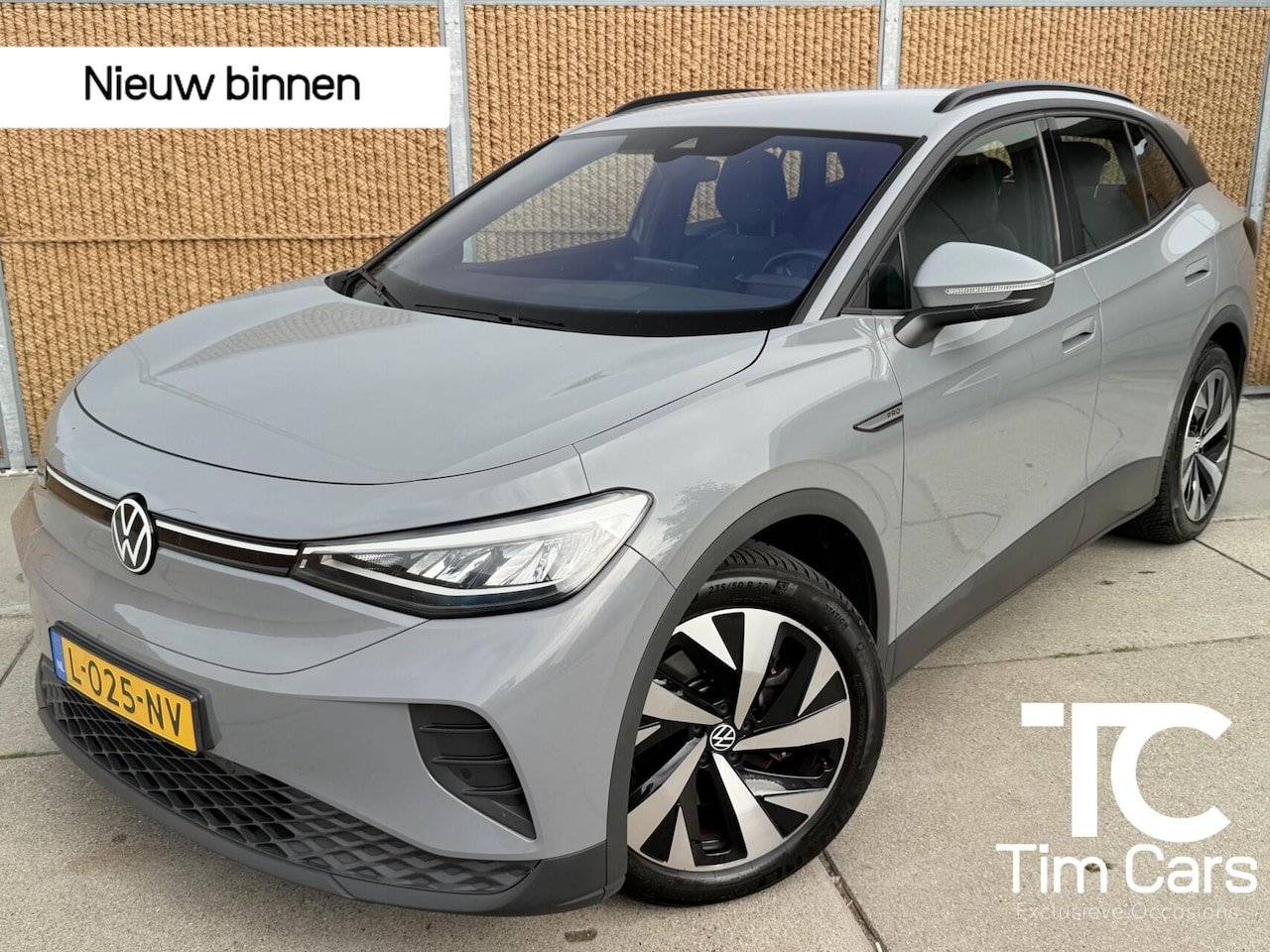 Volkswagen ID.4 - Life 77 kWh Warmtepomp | 20 inch velgen | LED verlichting | Navigatiesysteem | Apple CarPl - AutoWereld.nl