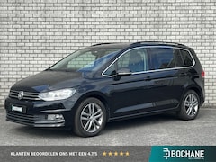 Volkswagen Touran - 1.4 TSI Highline Business R 7p | Trekhaak | Parkeersensoren V+A | Stoelverwarming | Apple