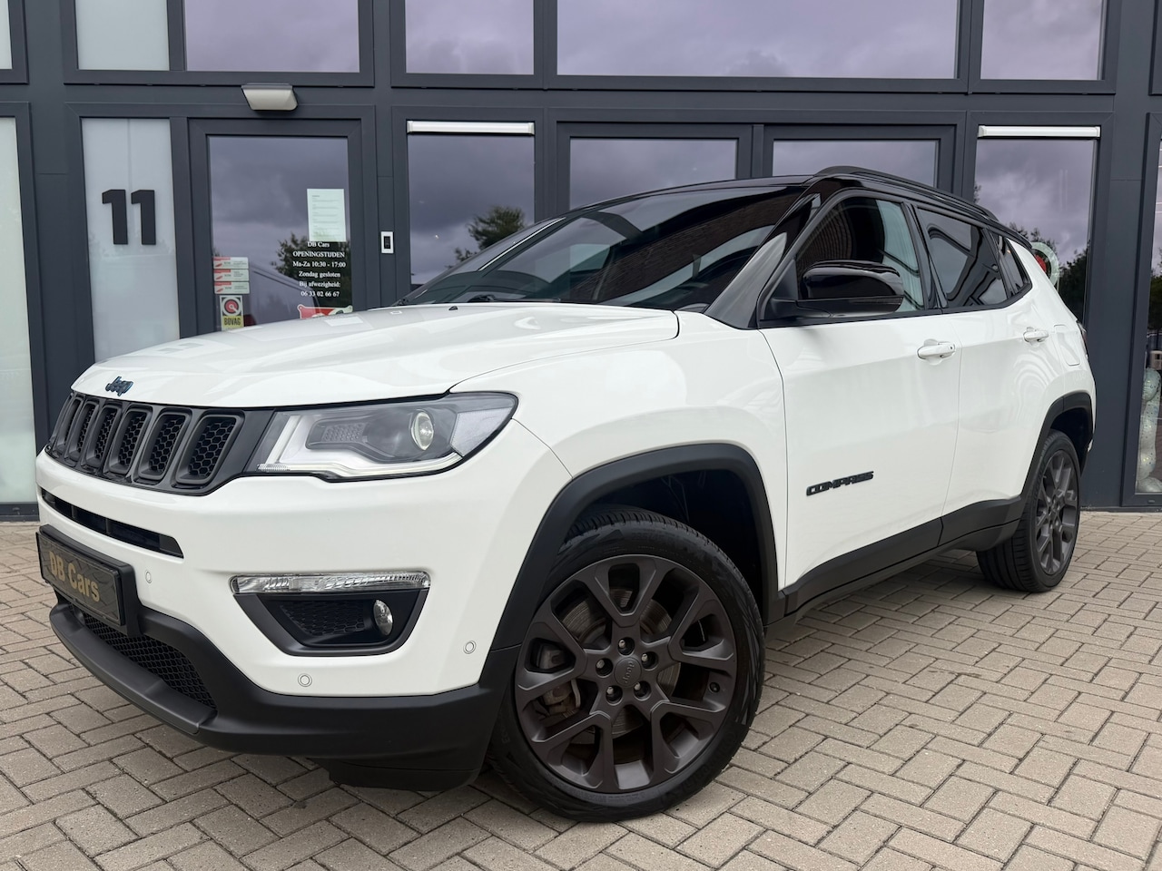 Jeep Compass - 4xe 240 Plug-in Hybrid Electric S 4xe 240 Plug-in Hybrid Electric S,Leer,Memory,Alpine soundsysteem,SOH 88.2% - AutoWereld.nl