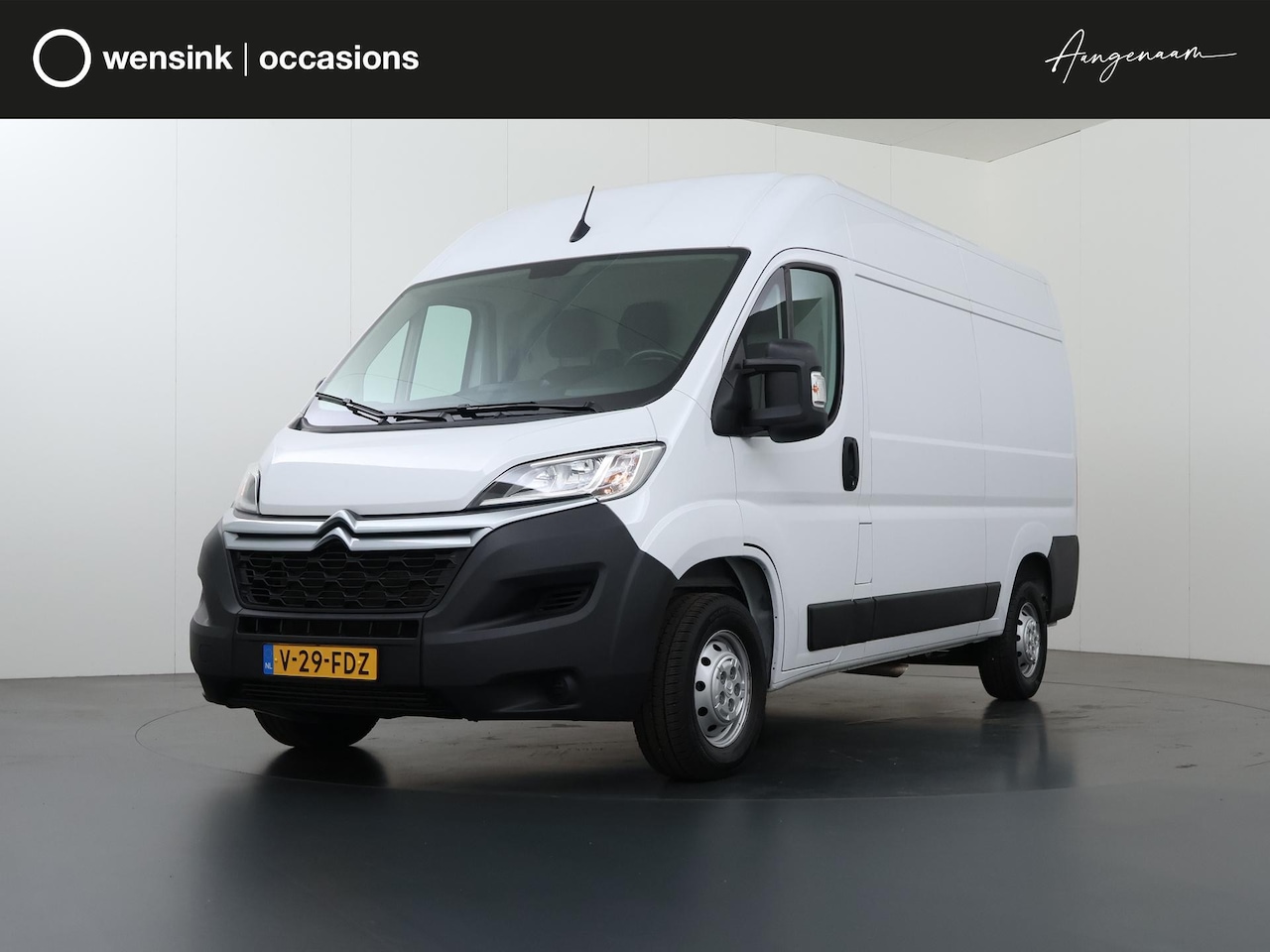 Citroën Jumper - 2.2 BlueHDi | 120 PK | L2 H2 | 3.3t | Climate Control | Trekhaak | 3-zits | Navigatie | Ap - AutoWereld.nl