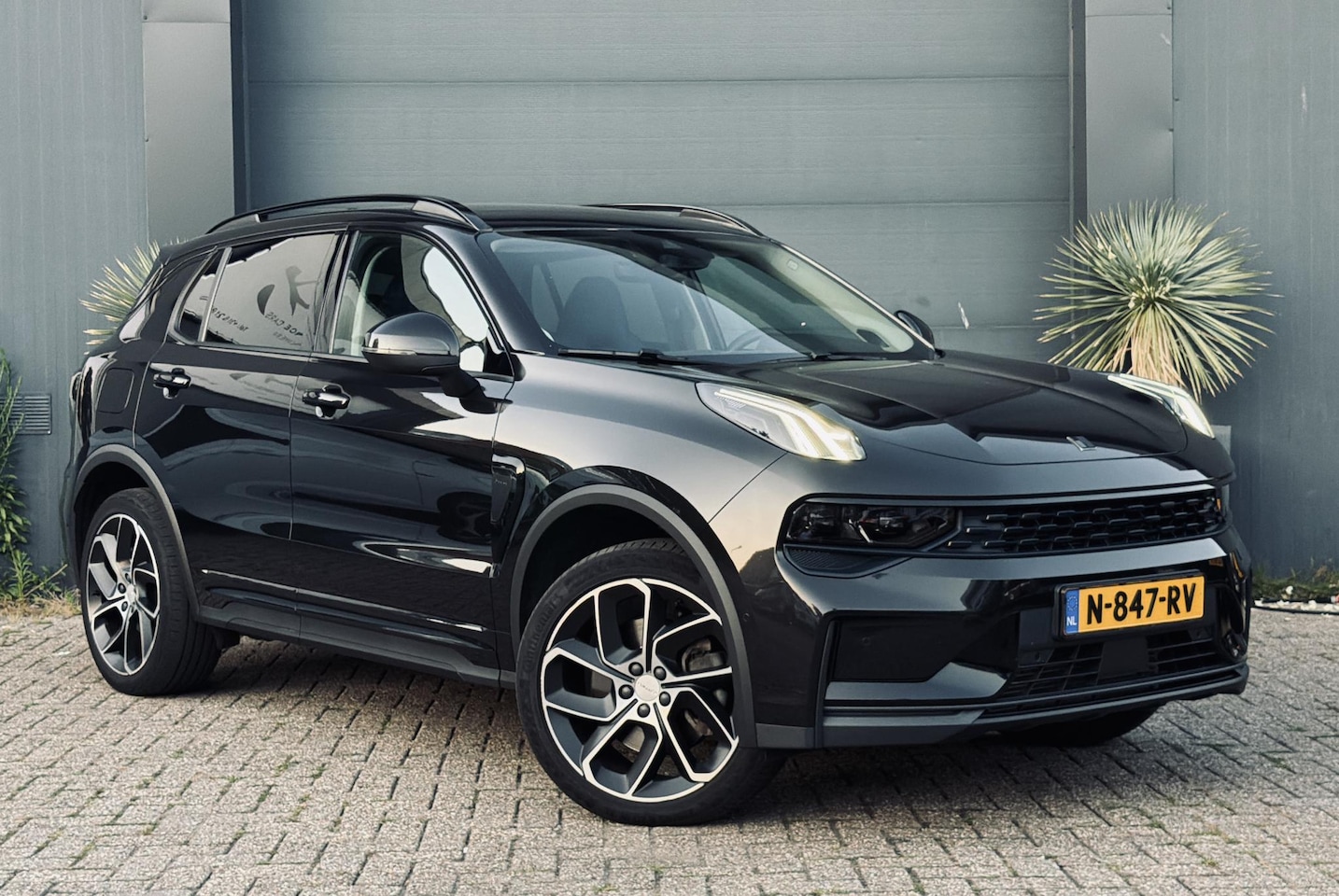 Lynk & Co 01 - 1.5 Pano/Navi/Camera/BlackStyle - AutoWereld.nl