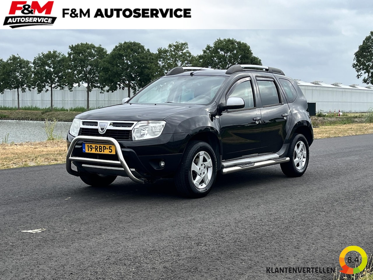 Dacia Duster - 1.6 Lauréate 2wd Airco, radio, trekhaak - AutoWereld.nl