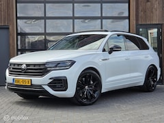 Volkswagen Touareg - 3.0 TSI R-LINE 462PK PANO HUD LUCHT TREKHAAK