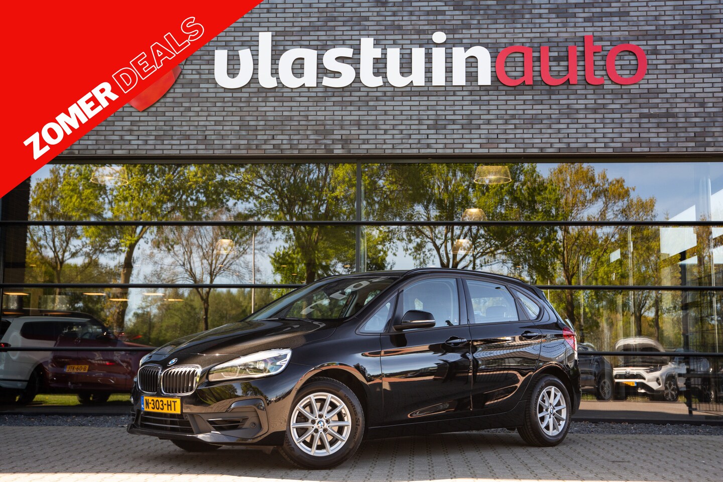 BMW 2-serie Active Tourer - 218i High Executive 218i High Executive , Trekhaak, Navigatie, Stoelverwarming, - AutoWereld.nl