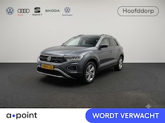 Volkswagen T-Roc - 1.0 TSI Life 110 pk | Navigatie via App | Parkeersensoren (Park assist) | Achteruitrijcame