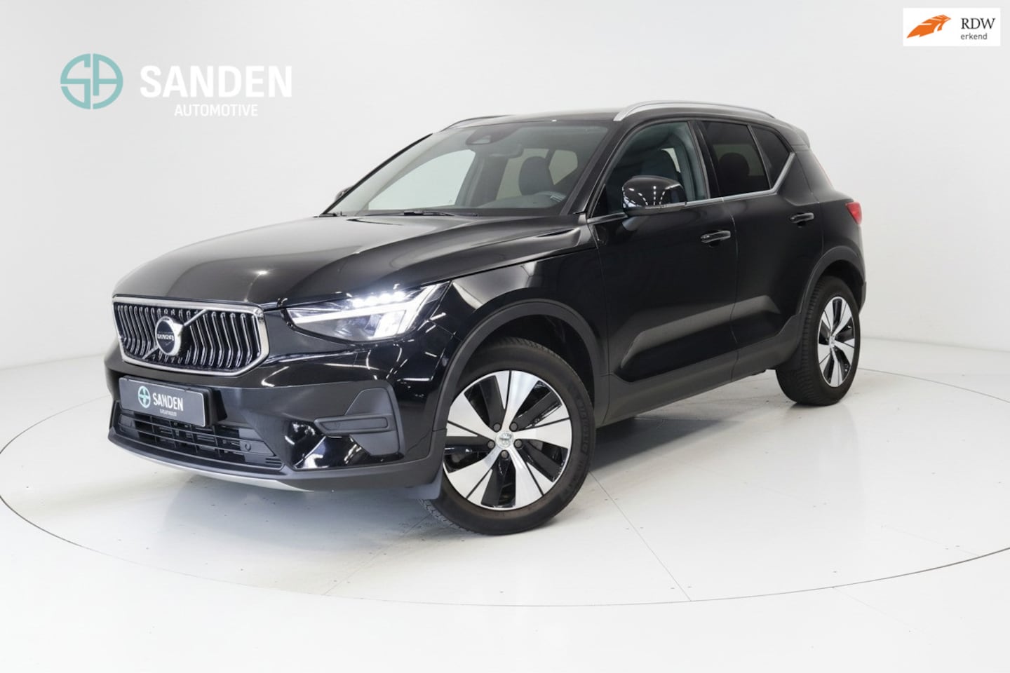 Volvo XC40 - 1.5 T4 Plug-in hybrid|Automaat|LED|Navi|Camera|Rijassistent-pack|Winterpack|Electr stoelen - AutoWereld.nl