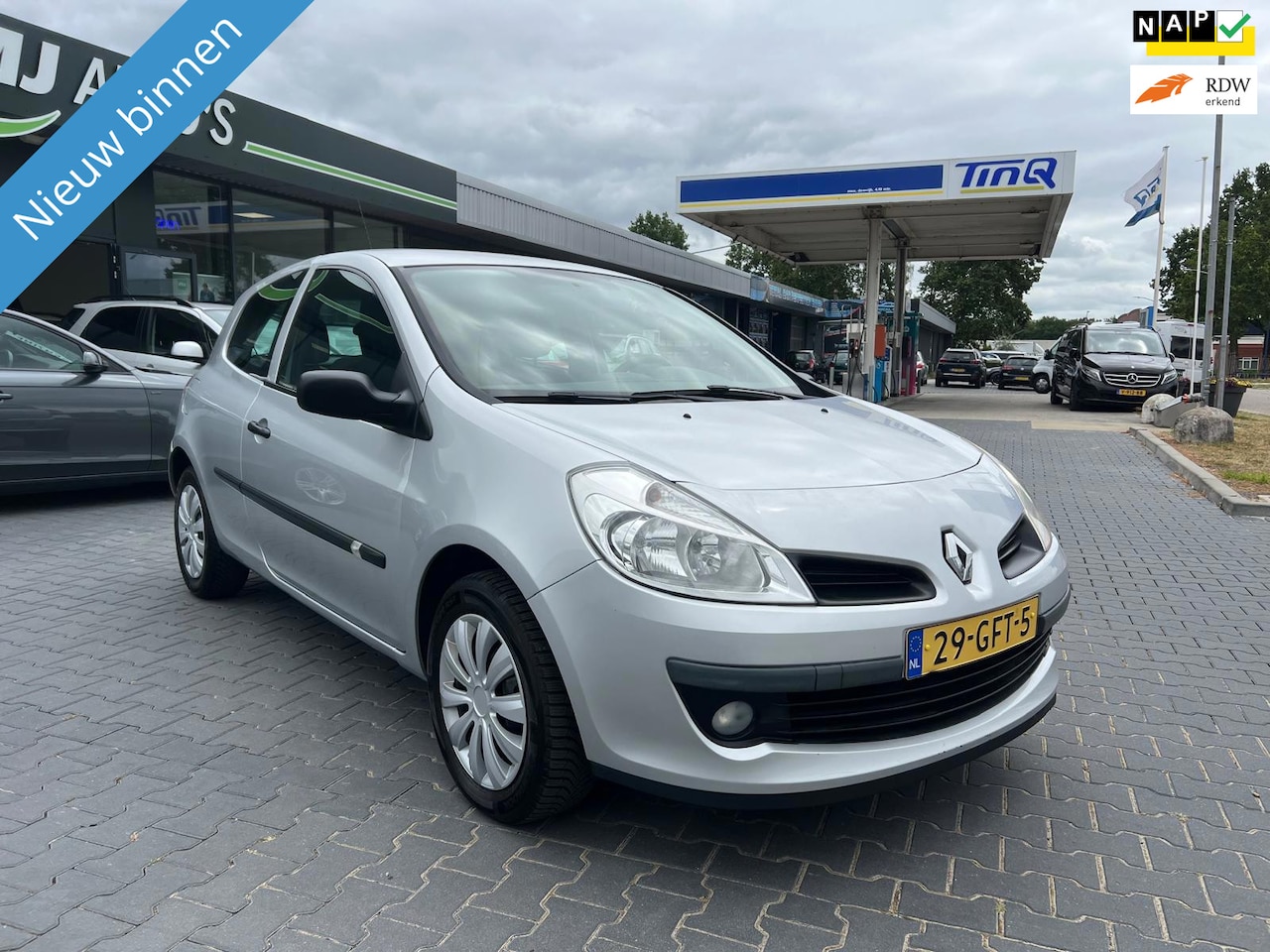 Renault Clio - 1.2-16V SPECIAL LINE AIRCO ELEKTR-R - AutoWereld.nl