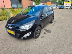 Hyundai i20 - 1.2i Go Airco Boekjes Nap
