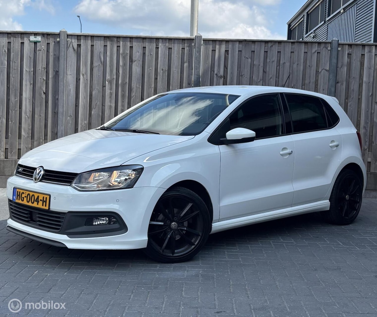 Volkswagen Polo - 1.2 TSI Highline/R-LINE/CLIMATE CONTROL/NAP/ - AutoWereld.nl