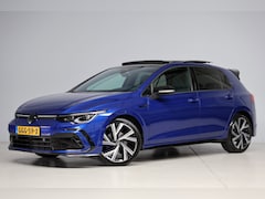 Volkswagen Golf - 1.5 eTSI R-Line | panoramadak | camera | adap. cruise | dodehoek detectie | camera | keyle