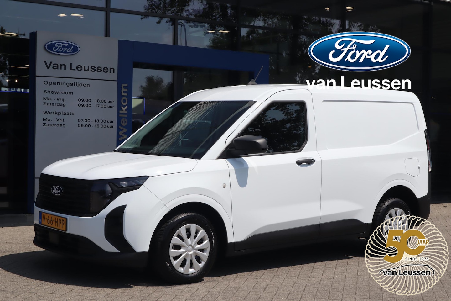 Ford Transit Courier - 1.5 EcoBlue Trend 100PK AIRCO P-SENSOREN CRUISE ANDROID/APPLE - AutoWereld.nl