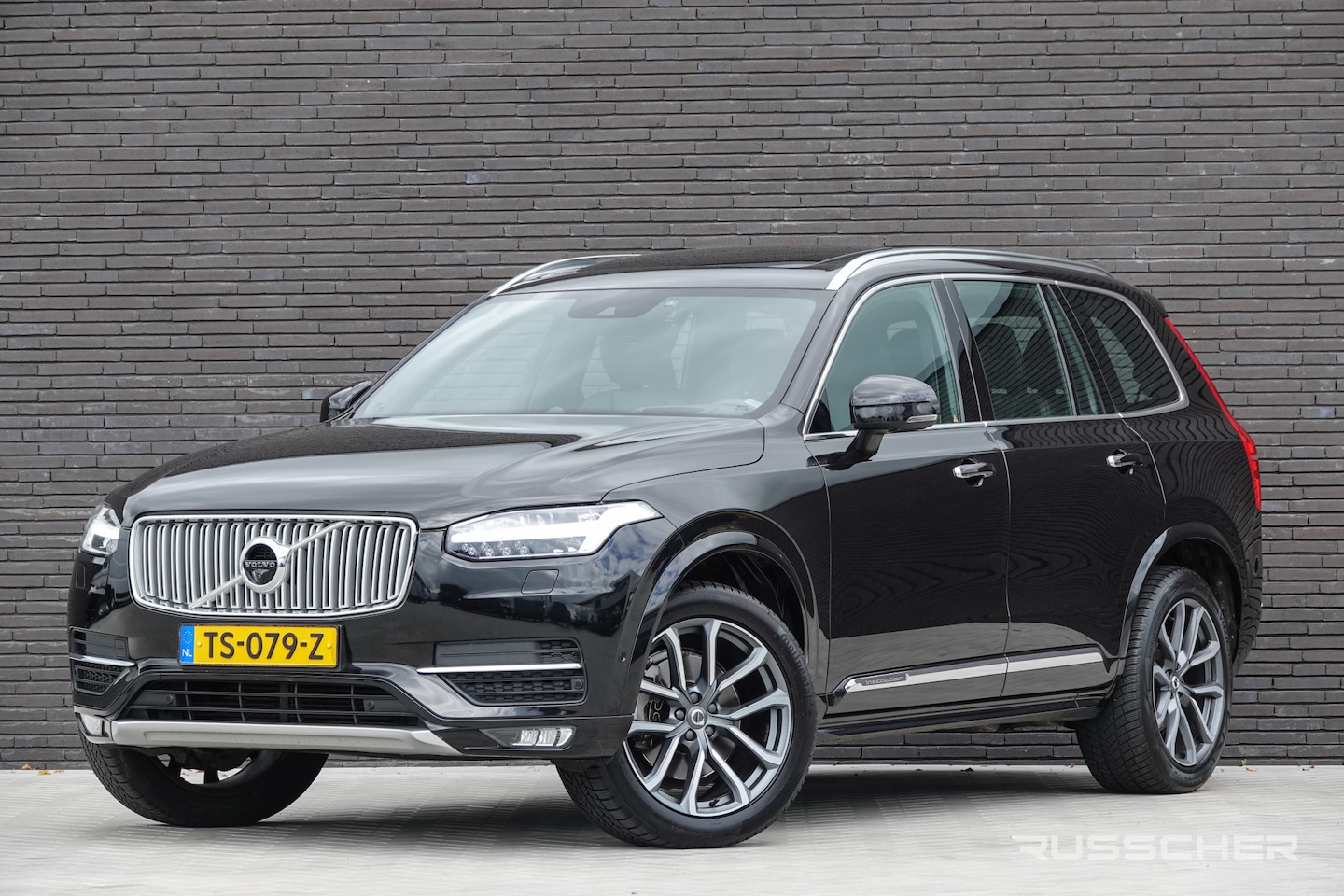 Volvo XC90 - 2.0 D5 235Pk Aut. | AWD | Inscription | 7-Persoons | Luchtvering | Panoramadak | Bowers&Wi - AutoWereld.nl